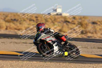 media/Nov-17-2024-CVMA (Sun) [[1fec520723]]/Race 17-Amateur Supersport Middleweight/